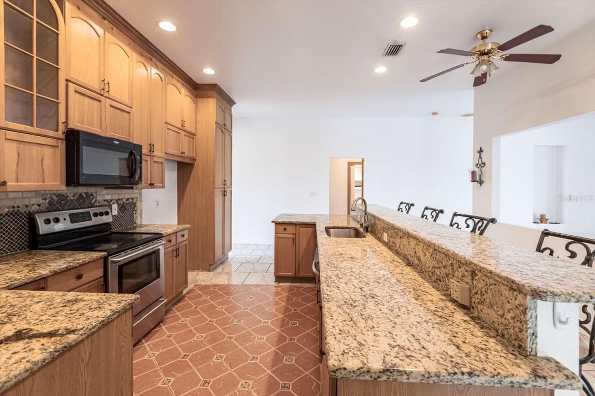 3391 KNOX TERRACE — photo 15 of 45