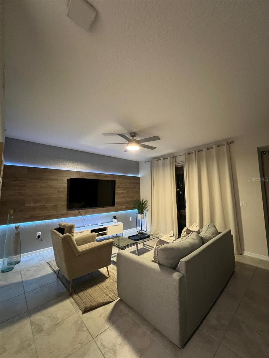 3180 PARADOX CIRCLE — photo 15 of 25