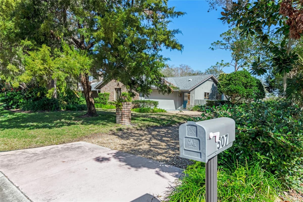 507 BOXWOOD LANE — photo 11 of 53