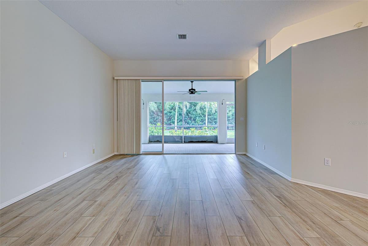 339 MEADOW BEAUTY COURT — photo 11 of 64