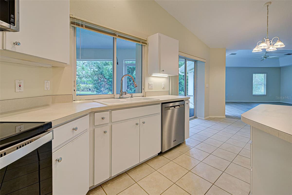 339 MEADOW BEAUTY COURT — photo 23 of 64