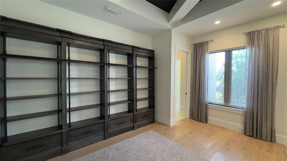 16902 VINCI WAY — photo 27 of 82
