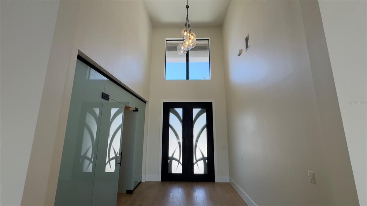 16902 VINCI WAY — photo 6 of 82