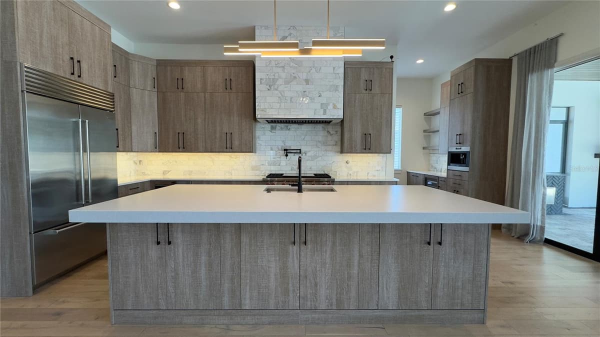 16902 VINCI WAY — photo 16 of 82