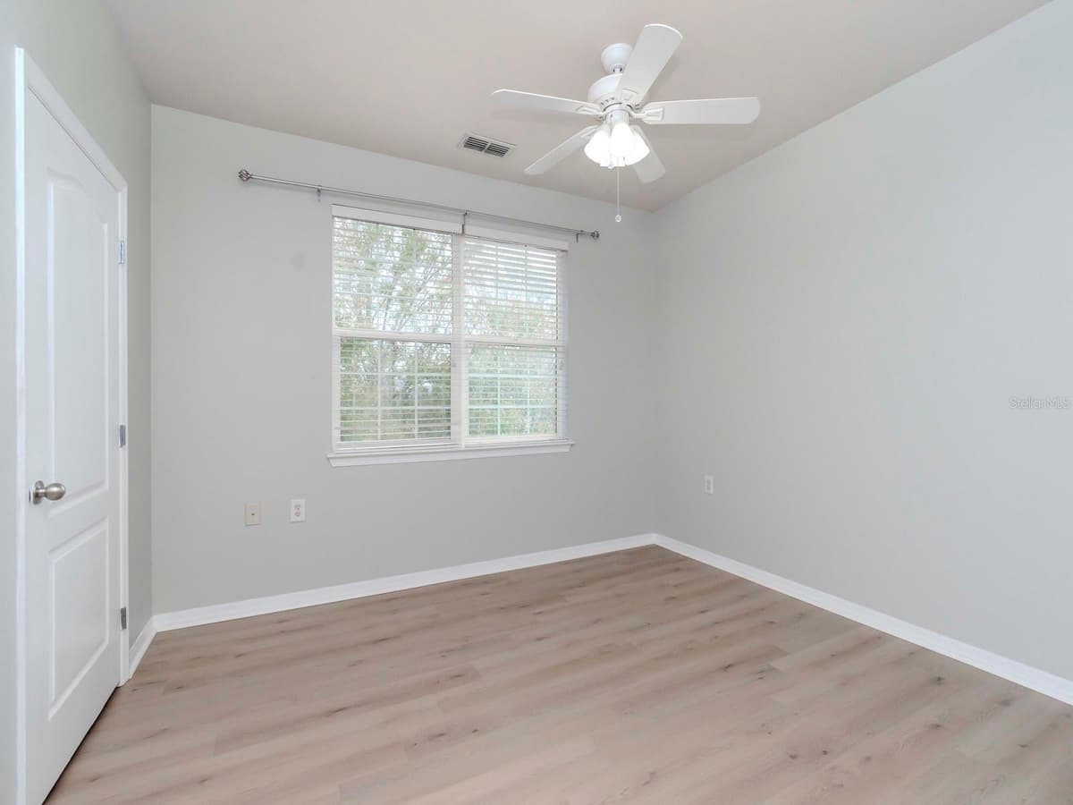 1429 VILLA CAPRI CIRCLE — photo 15 of 43