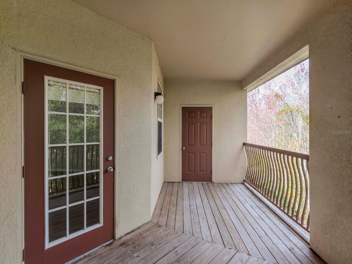 1429 VILLA CAPRI CIRCLE — photo 26 of 43