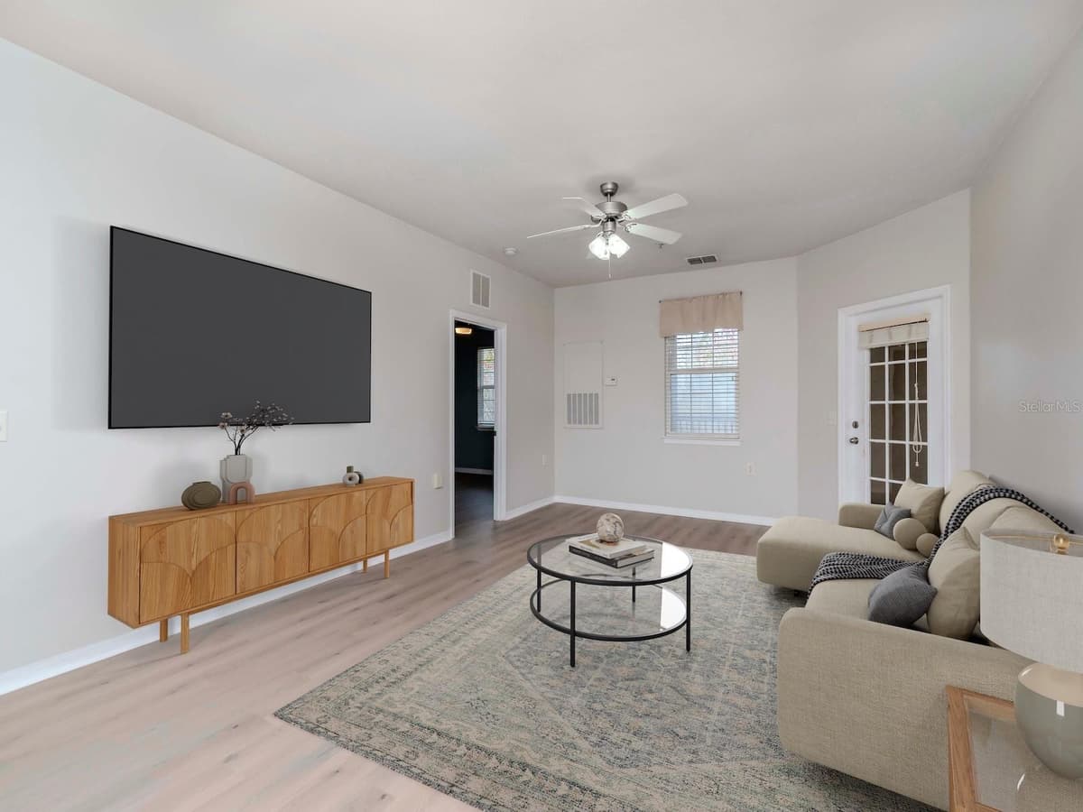 1429 VILLA CAPRI CIRCLE — photo 7 of 43