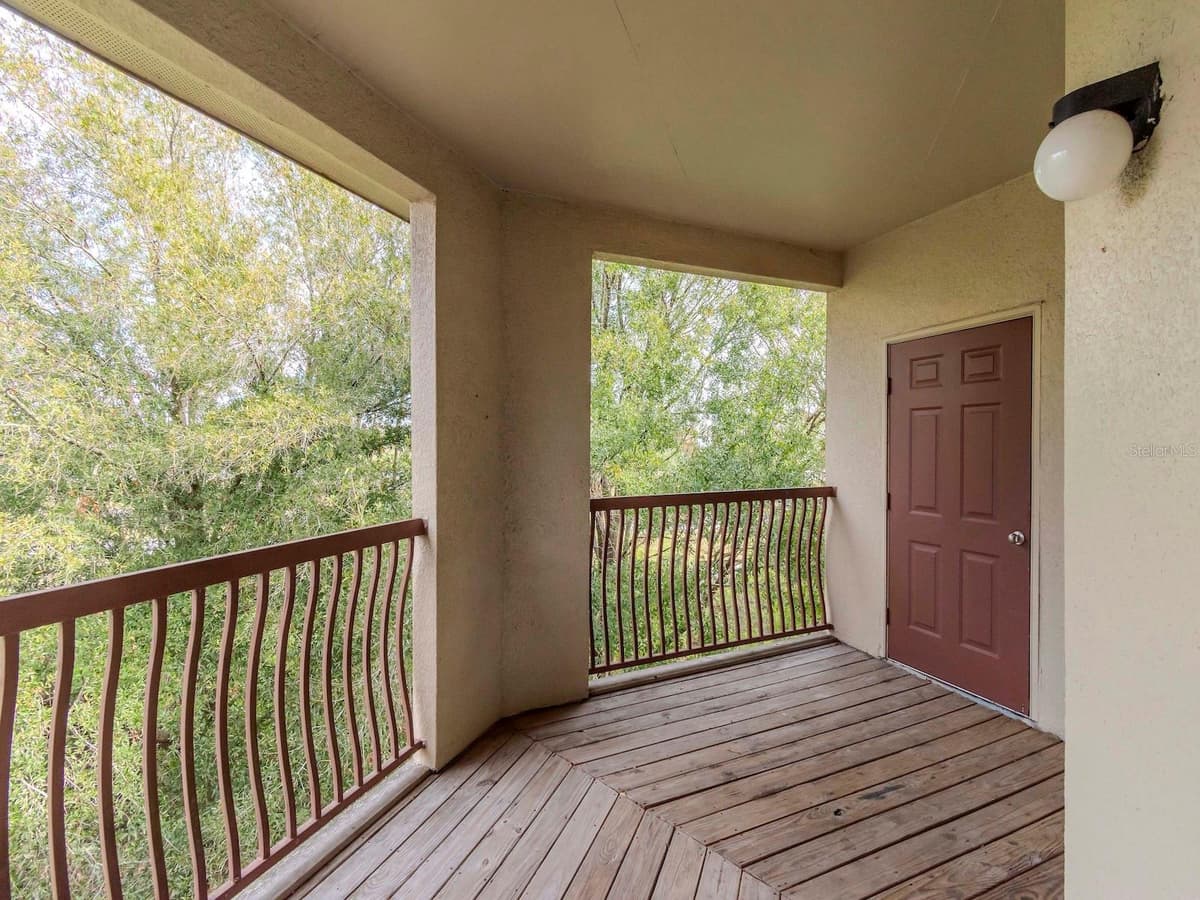 1429 VILLA CAPRI CIRCLE — photo 24 of 43