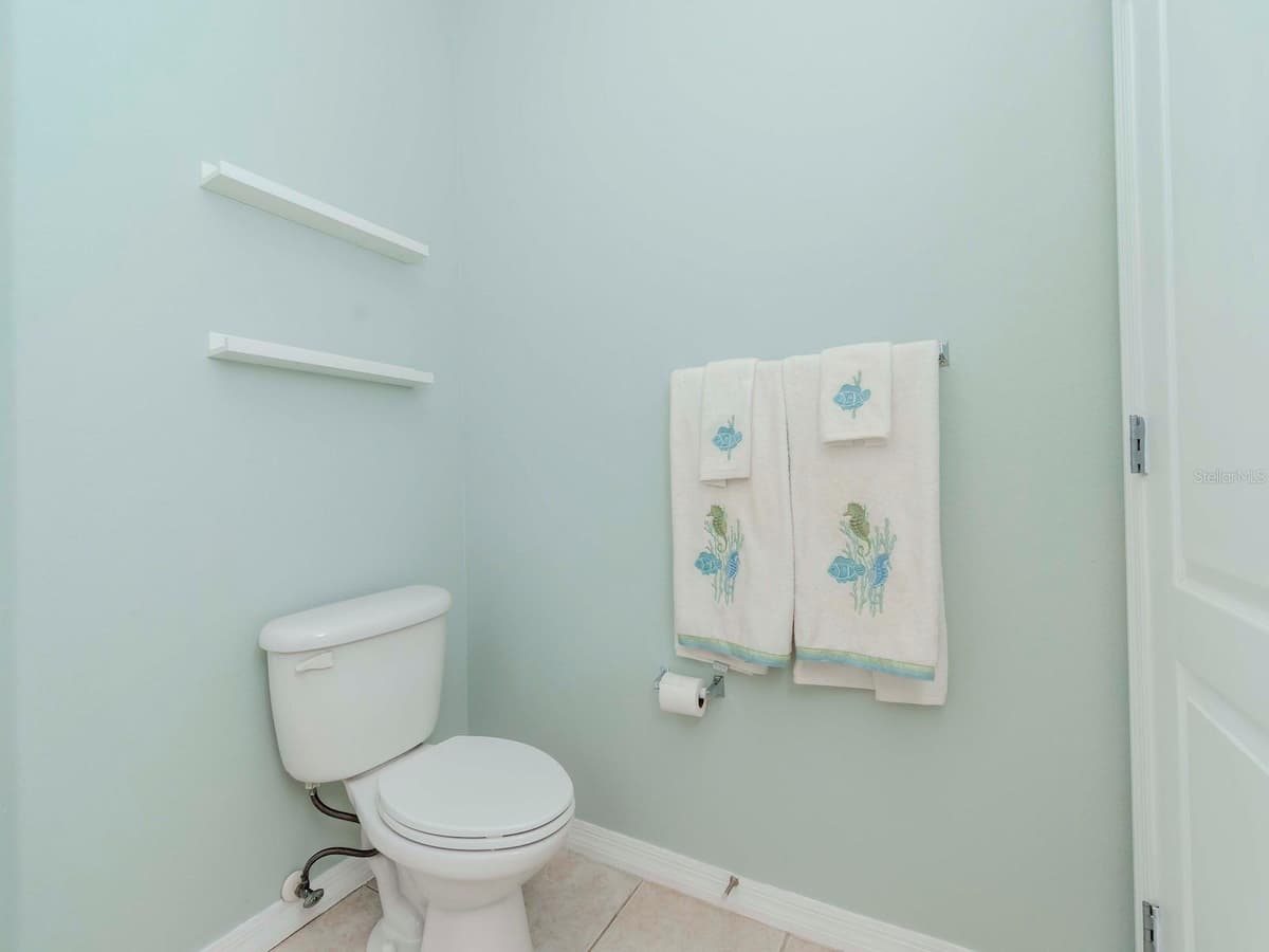 1429 VILLA CAPRI CIRCLE — photo 23 of 43