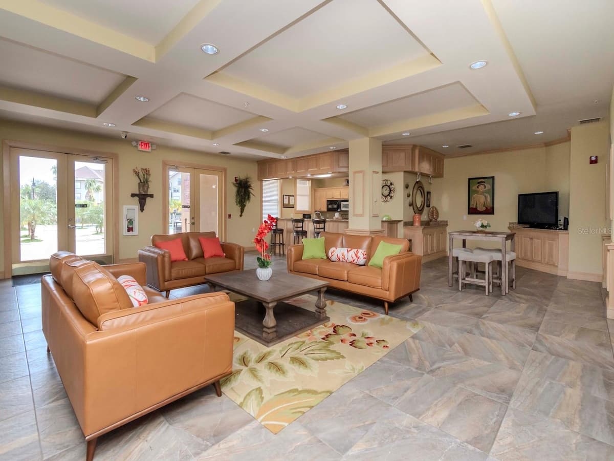 1429 VILLA CAPRI CIRCLE — photo 31 of 43
