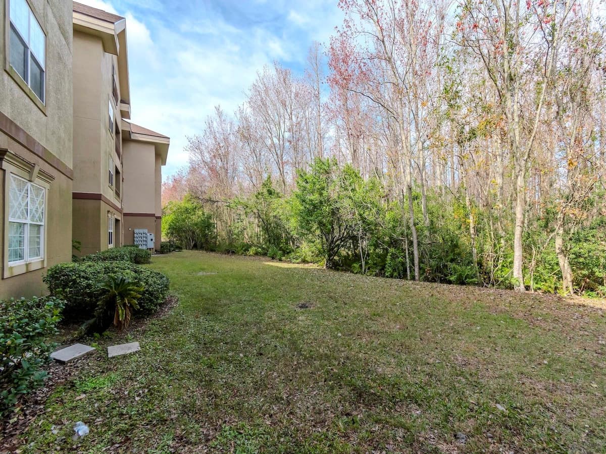 1429 VILLA CAPRI CIRCLE — photo 27 of 43