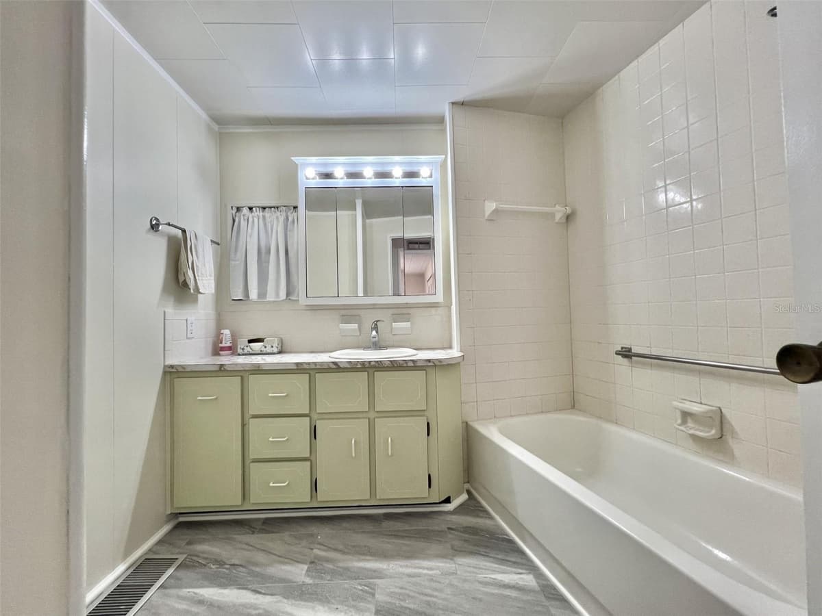 149 ROYAL PALM DRIVE — photo 31 of 40
