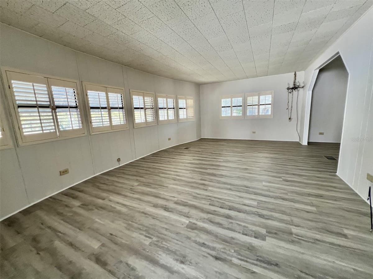 149 ROYAL PALM DRIVE — photo 2 of 40
