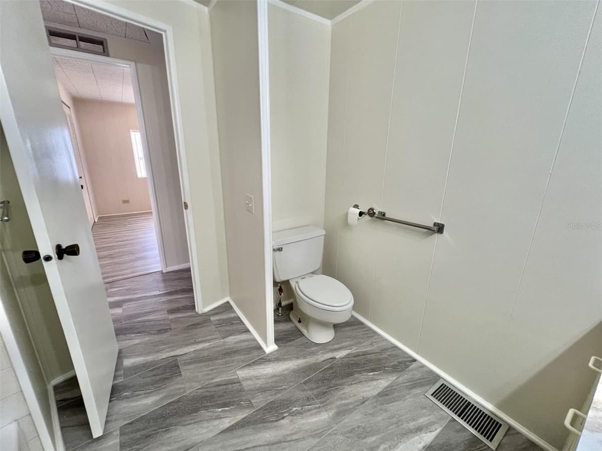 149 ROYAL PALM DRIVE — photo 32 of 40