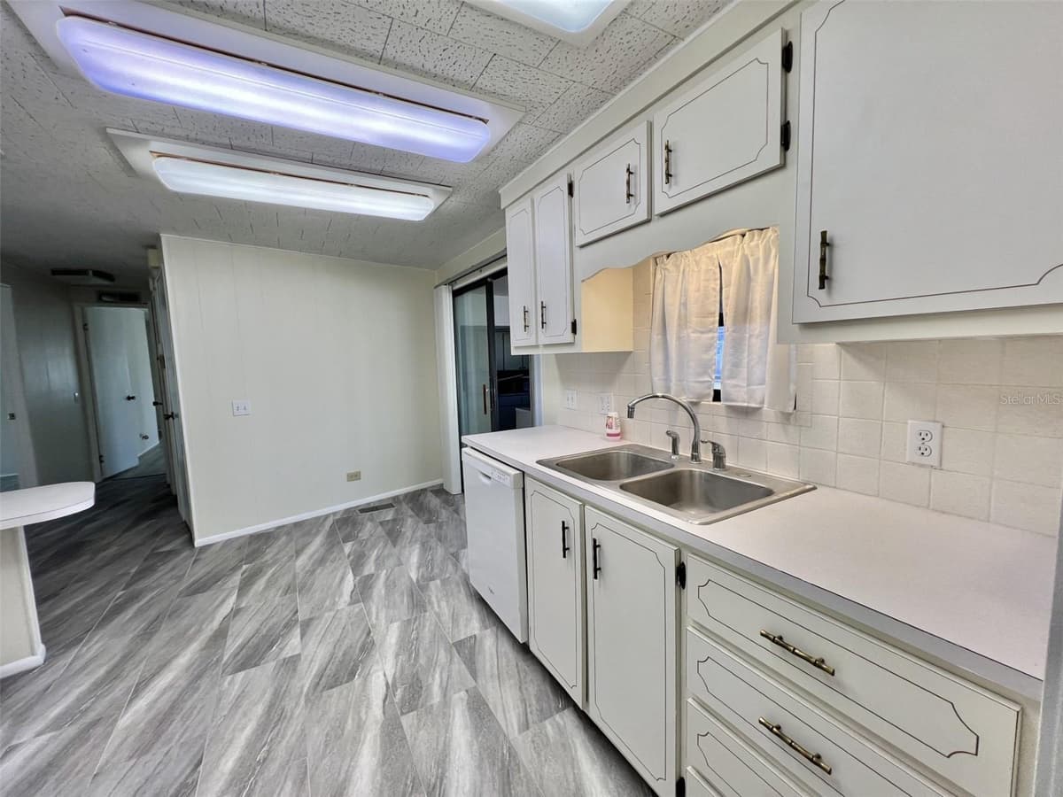 149 ROYAL PALM DRIVE — photo 19 of 40
