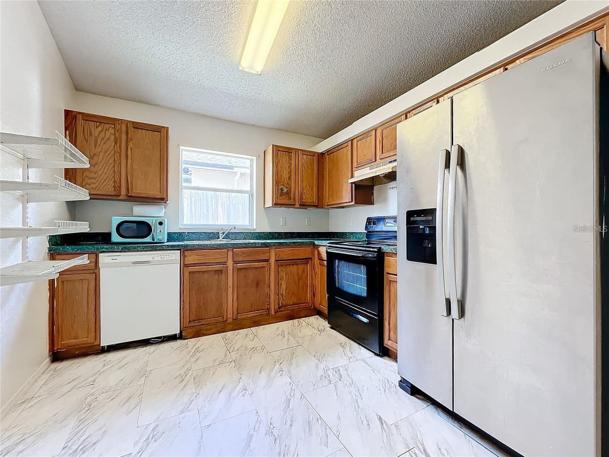 5633 PINEY RIDGE DRIVE — photo 8 of 18