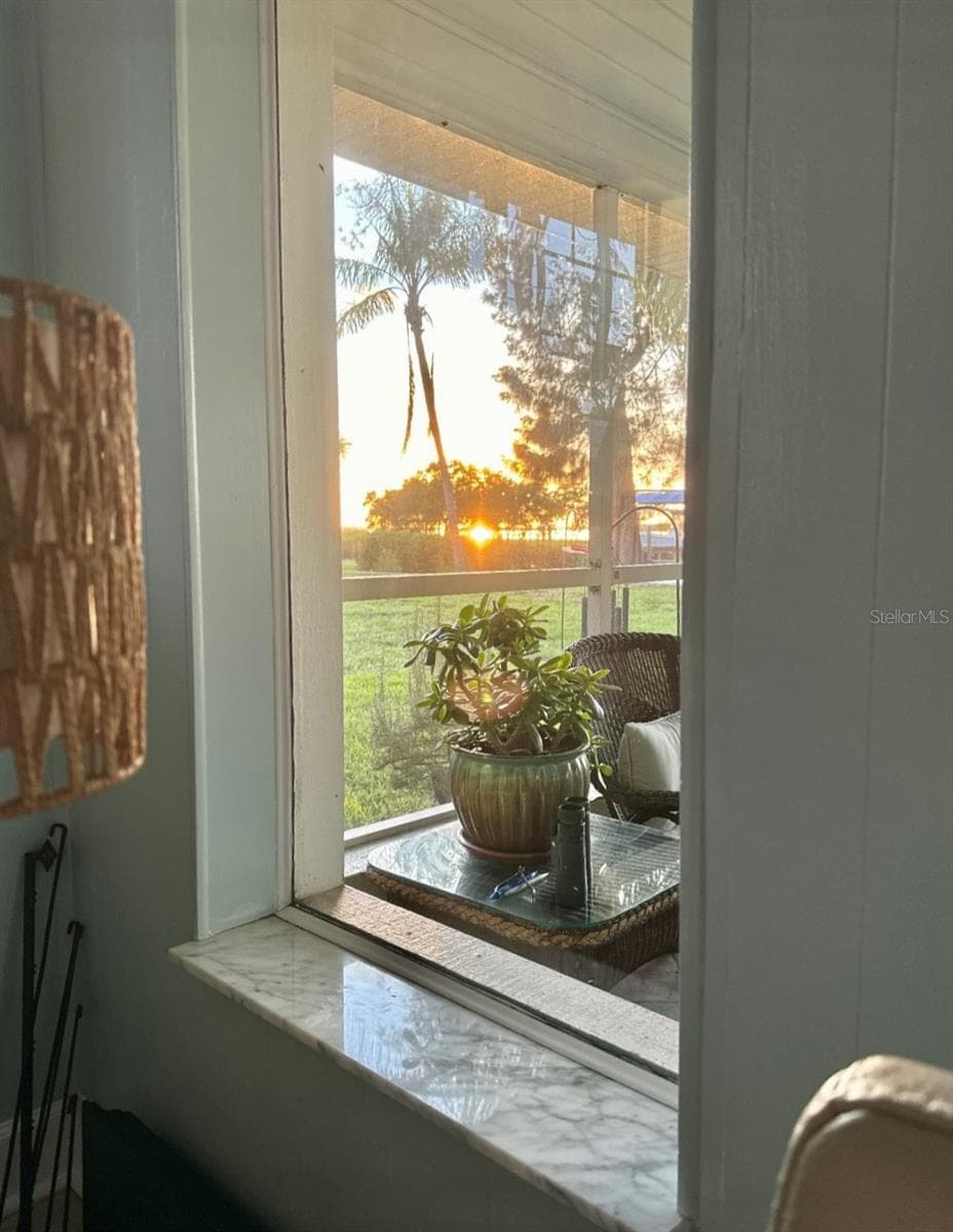 1624 SEA BREEZE DRIVE — photo 24 of 40
