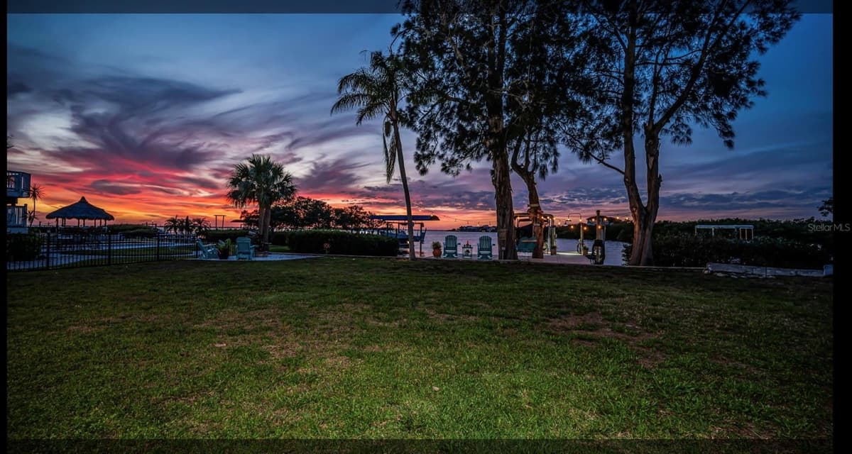 1624 SEA BREEZE DRIVE — photo 1 of 40
