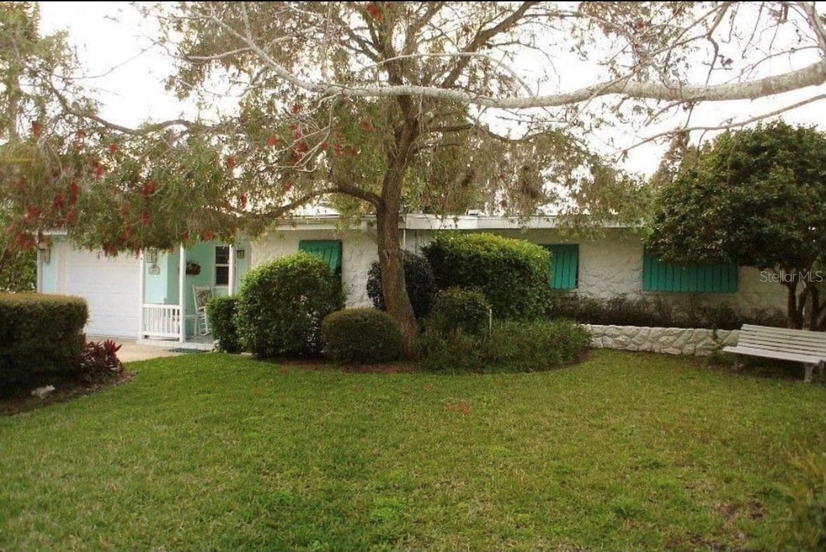 1624 SEA BREEZE DRIVE — photo 39 of 40
