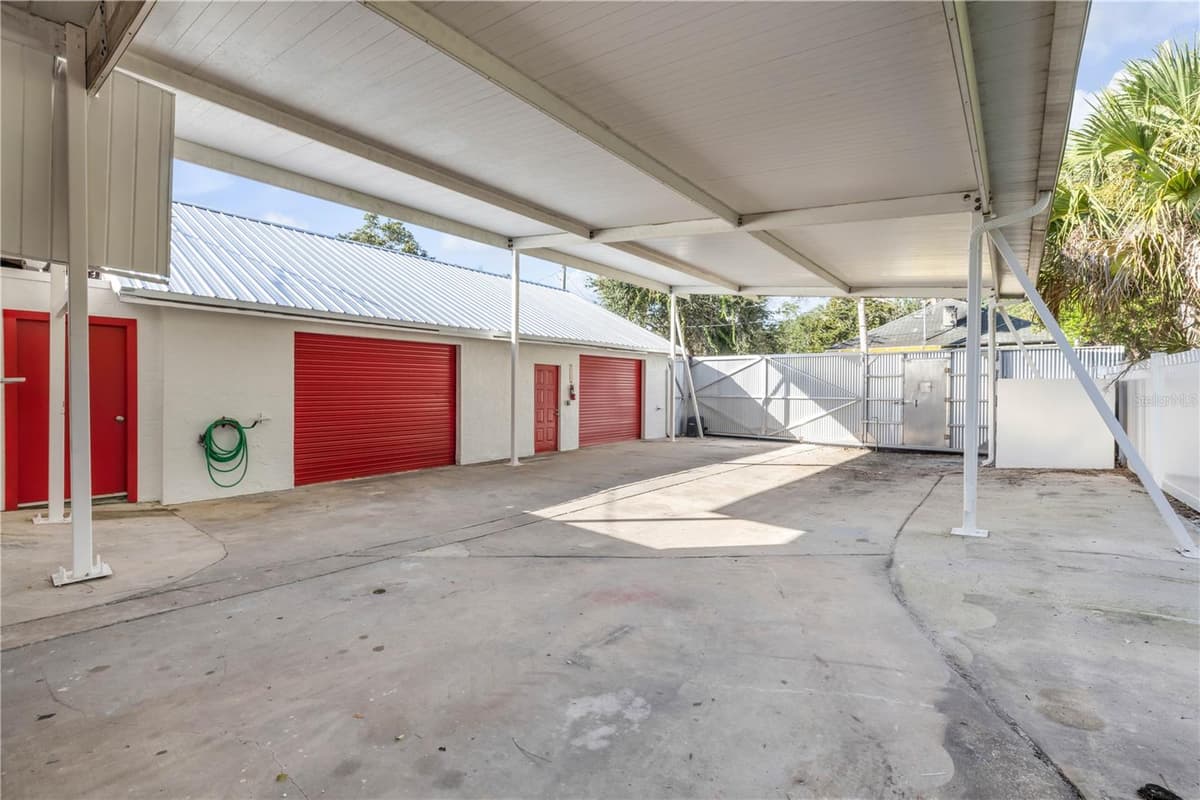 208 MAGNOLIA ST — photo 30 of 42