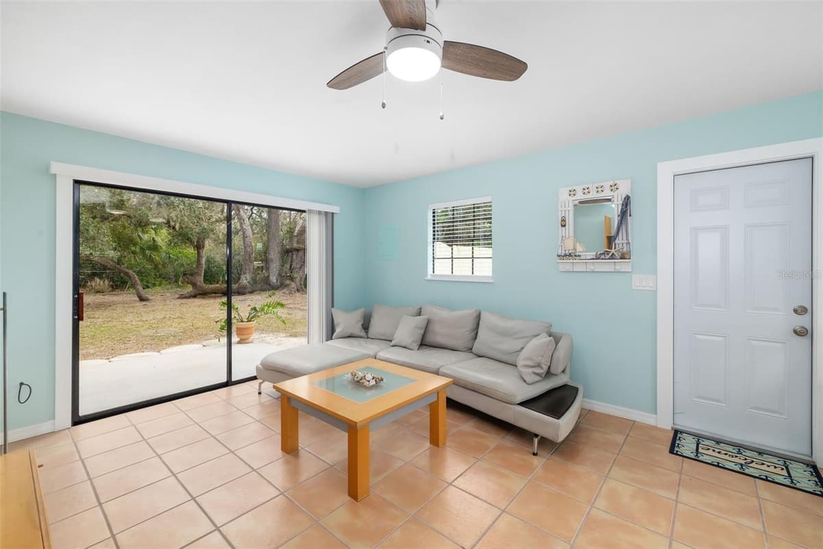 3200 TOBERO LANE — photo 6 of 25