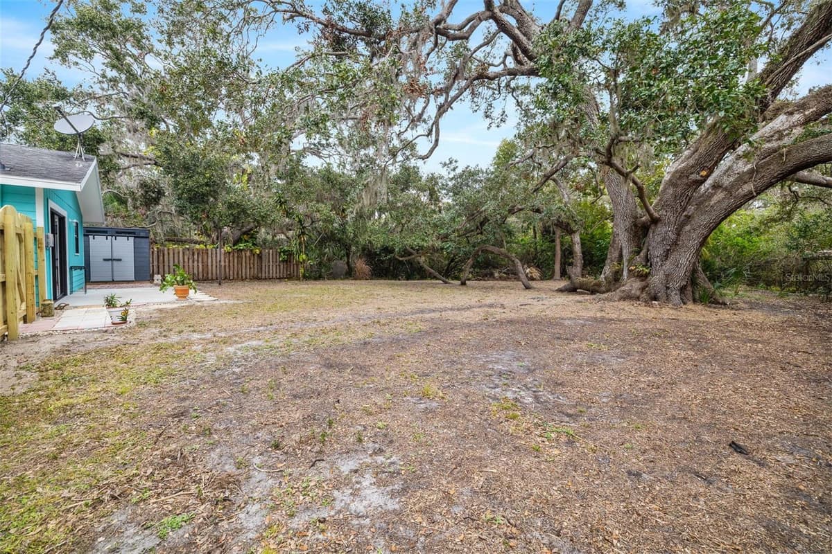 3200 TOBERO LANE — photo 22 of 25