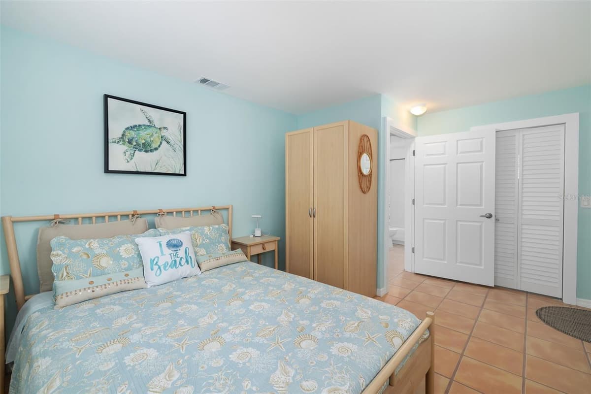 3200 TOBERO LANE — photo 11 of 25