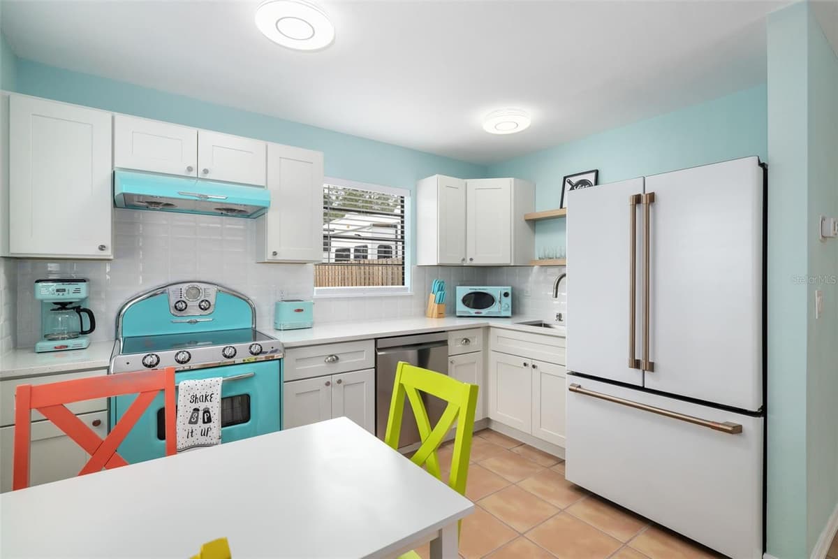 3200 TOBERO LANE — photo 3 of 25