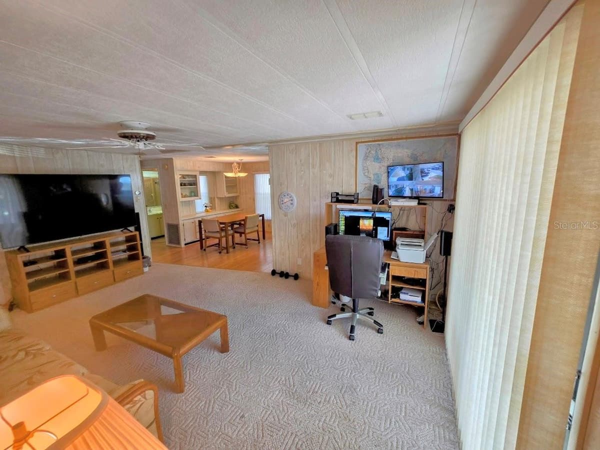 12501 ULMERTON ROAD — photo 15 of 63