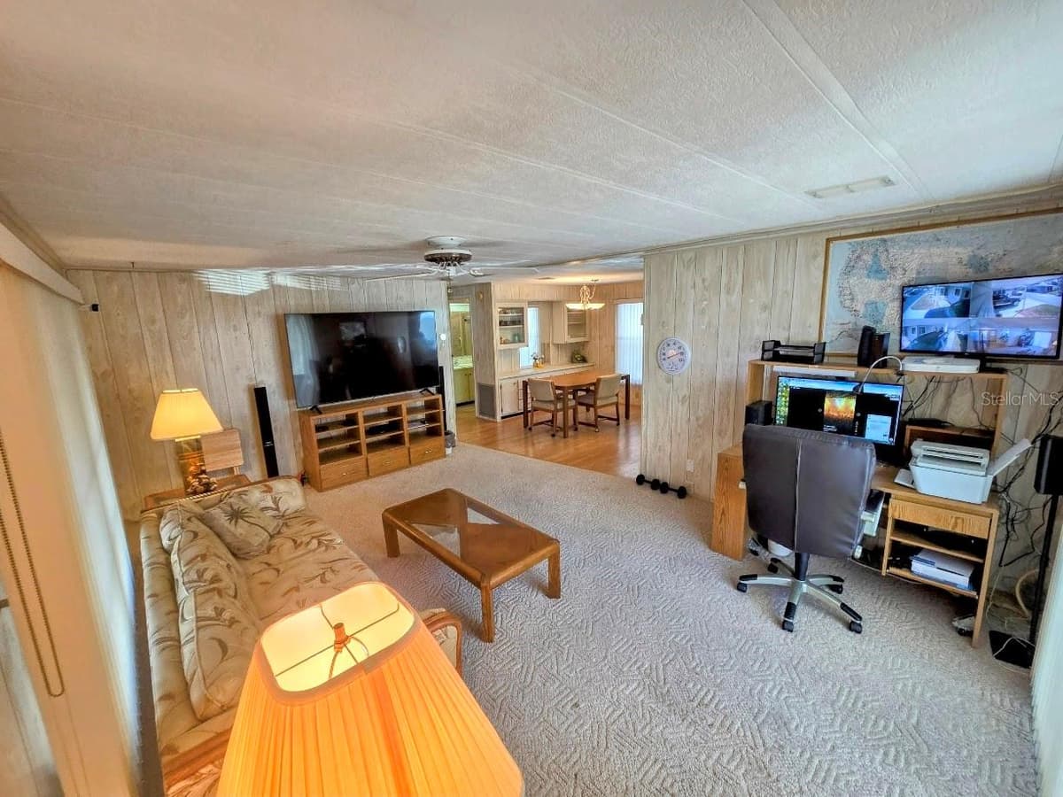 12501 ULMERTON ROAD — photo 14 of 63