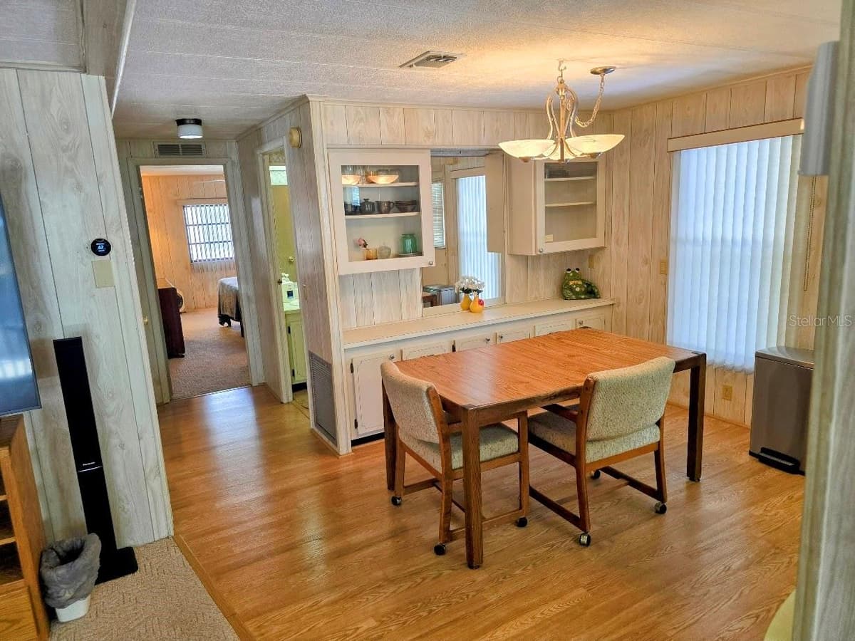 12501 ULMERTON ROAD — photo 4 of 63