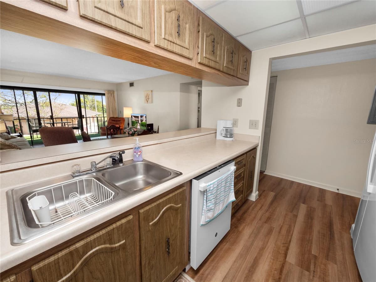 230 LA CASA — photo 9 of 42