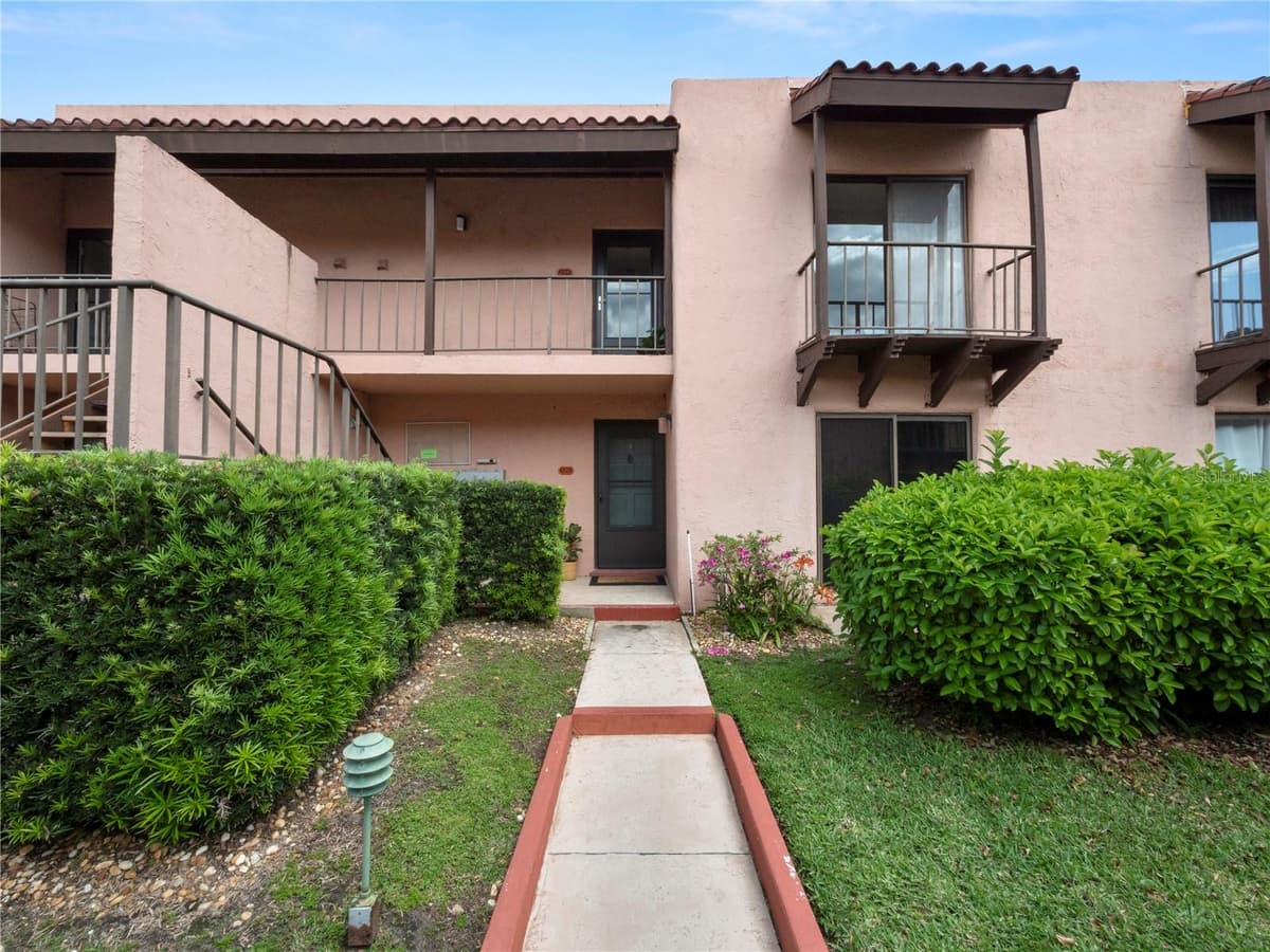 230 LA CASA — photo 1 of 42