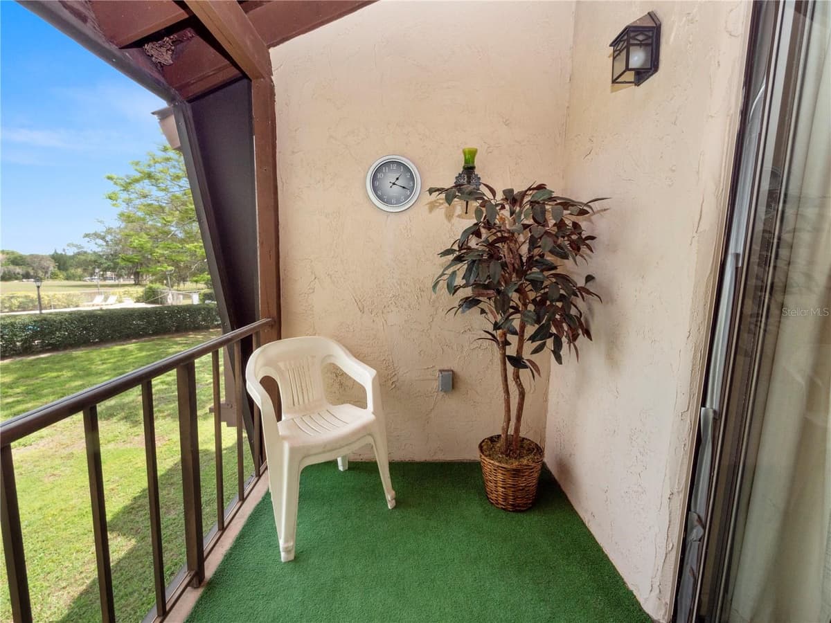230 LA CASA — photo 20 of 42