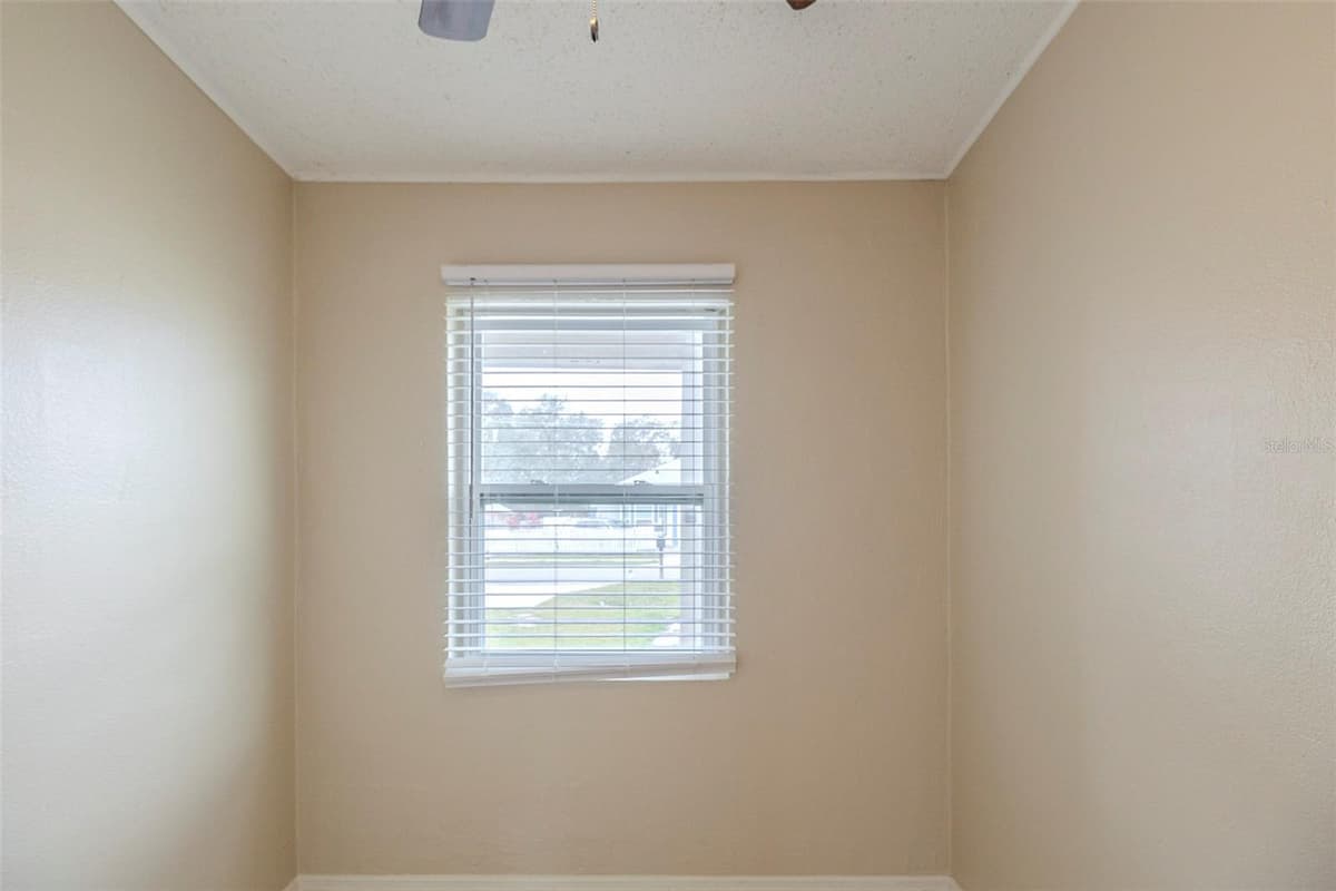 451 ROGERS STREET — photo 18 of 26