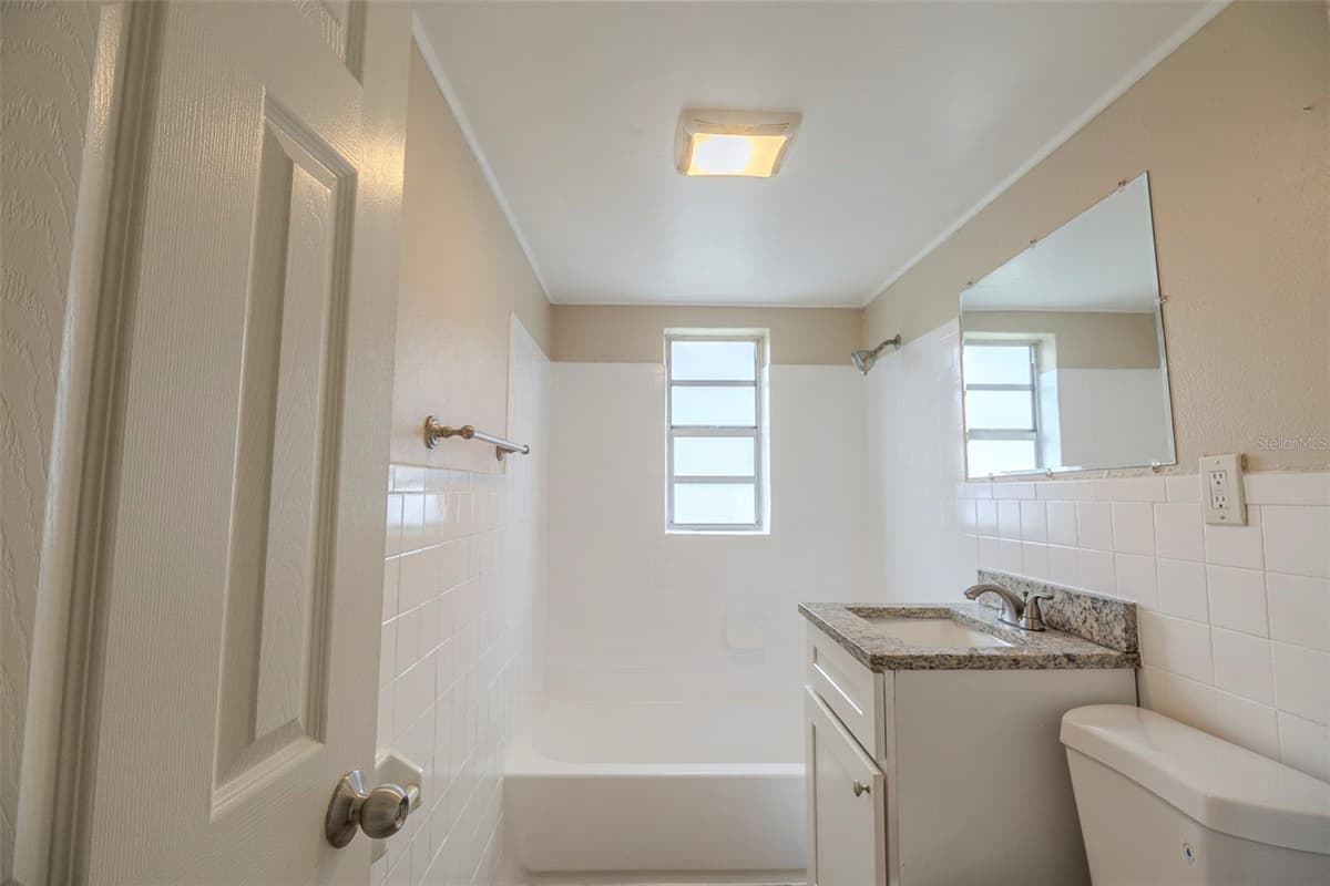 451 ROGERS STREET — photo 20 of 26
