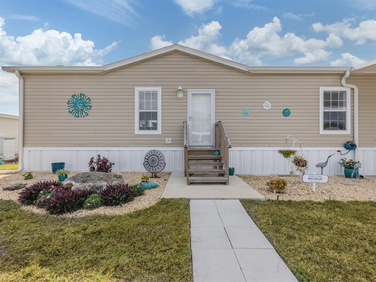 106 ISLAND POINT ROAD — photo 9 of 61