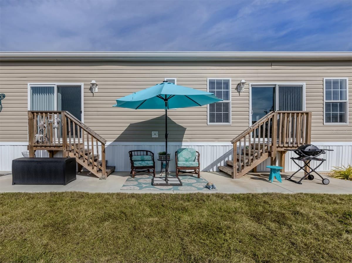 106 ISLAND POINT ROAD — photo 11 of 61