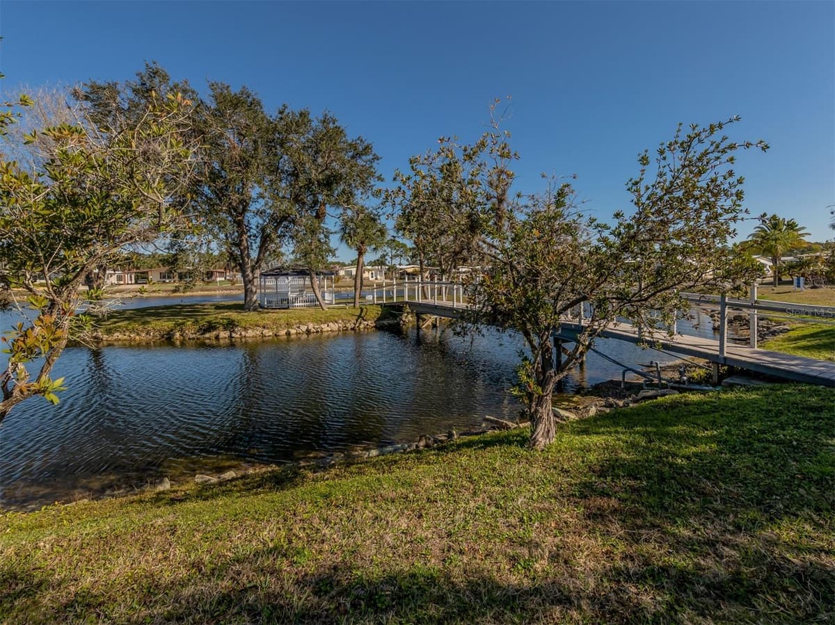 106 ISLAND POINT ROAD — photo 51 of 61