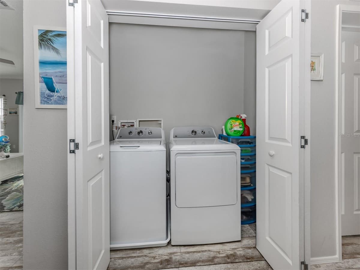 106 ISLAND POINT ROAD — photo 35 of 61