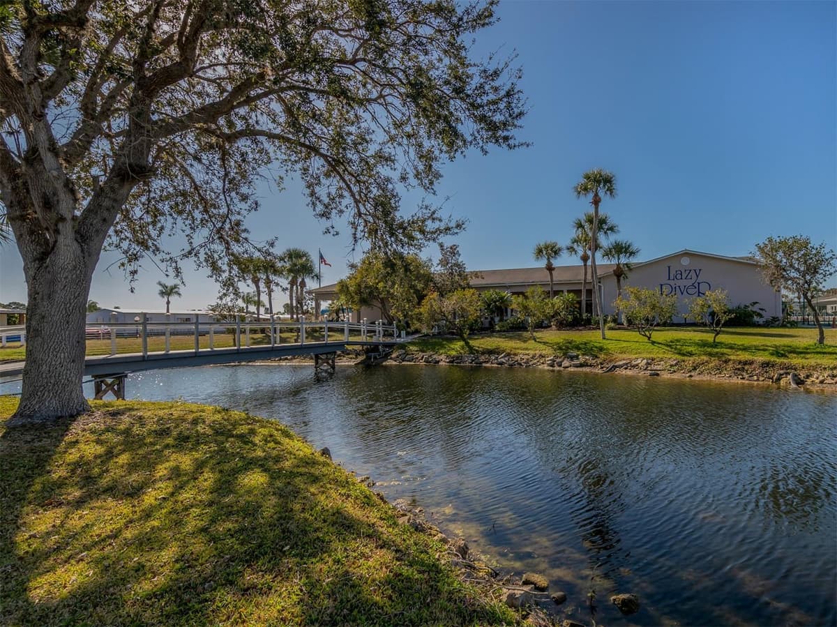 106 ISLAND POINT ROAD — photo 53 of 61