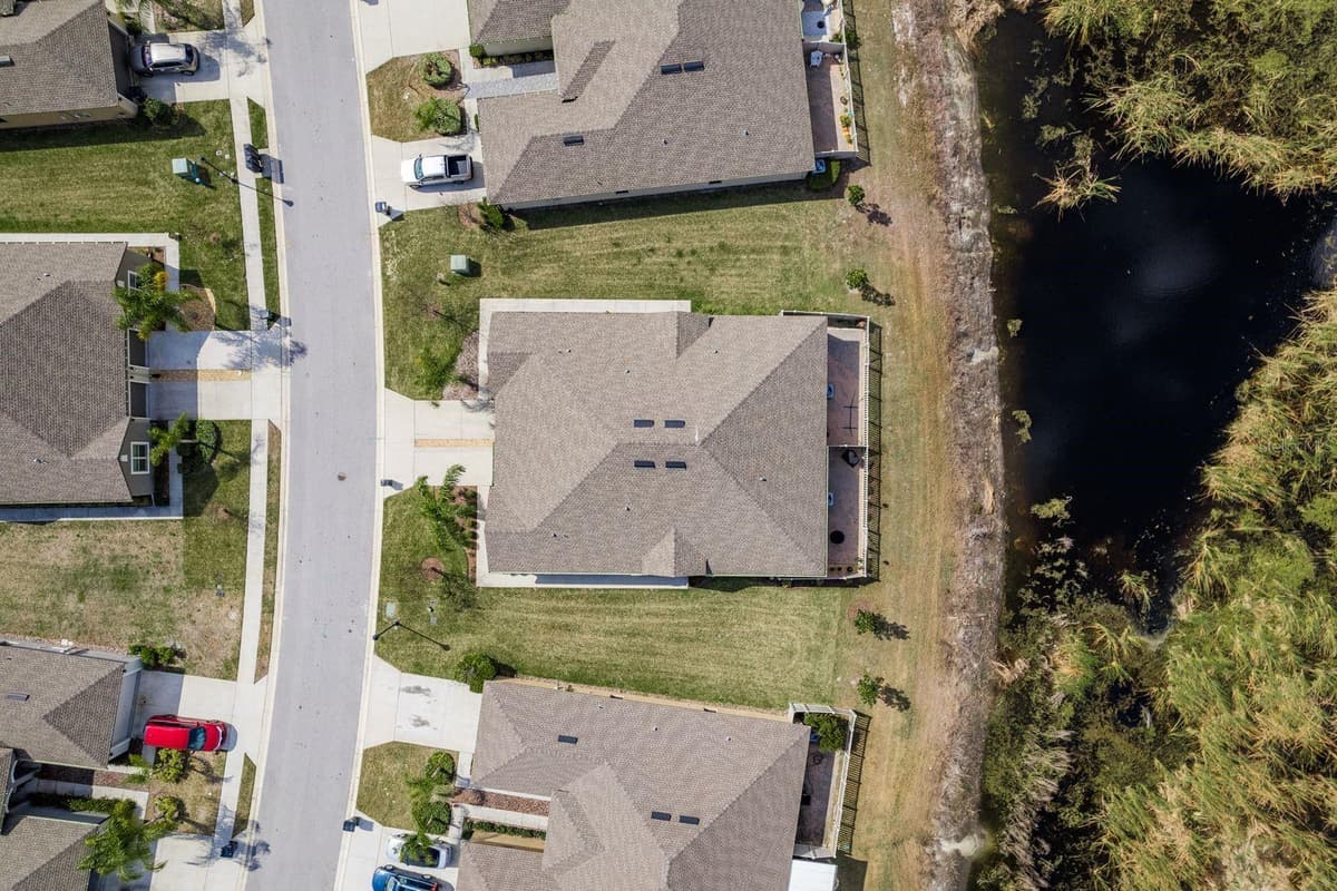 13387 CREST LAKE DRIVE — photo 29 of 32