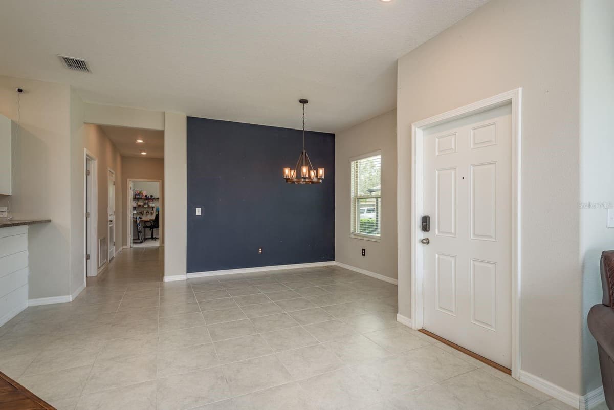 13387 CREST LAKE DRIVE — photo 8 of 32