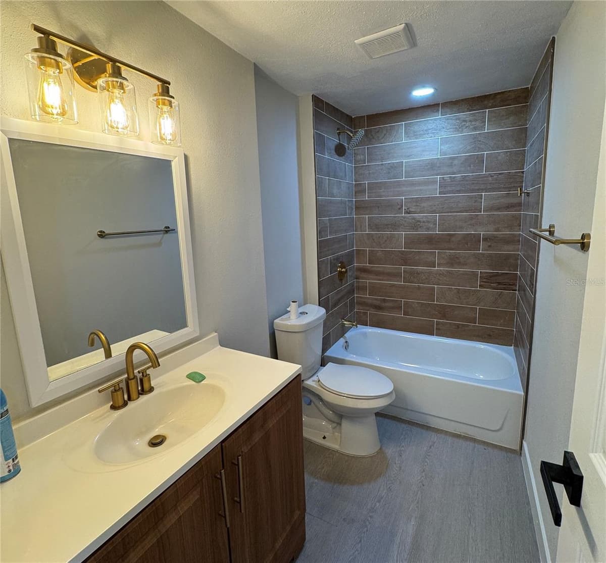 8014 ALASKA STREET — photo 13 of 26
