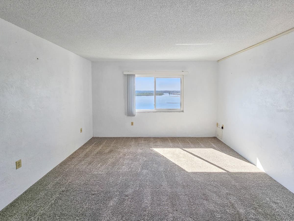3606 PENINSULA DRIVE — photo 14 of 69