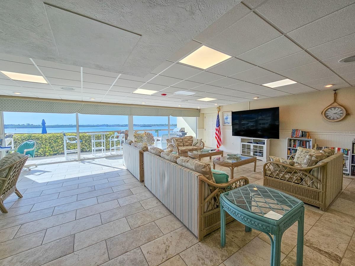 3606 PENINSULA DRIVE — photo 45 of 69