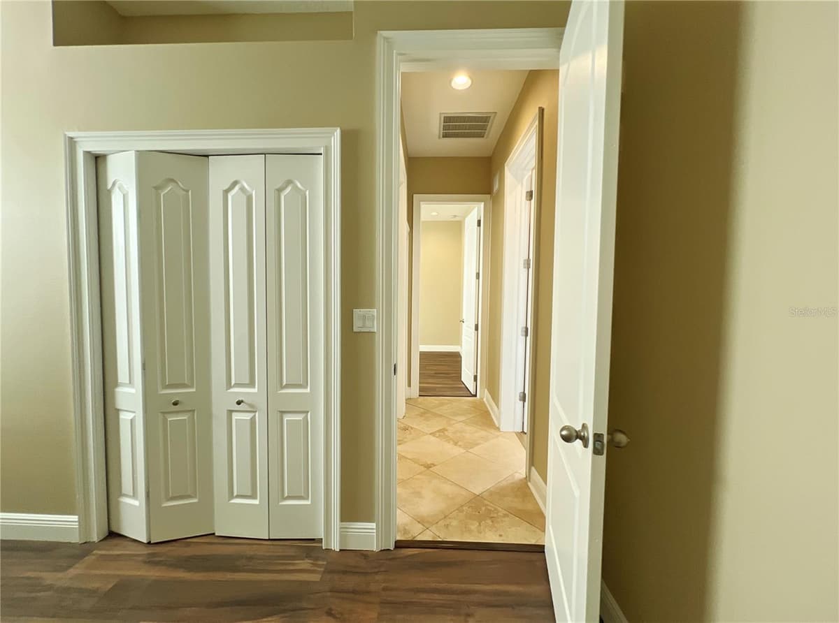 13737 VICTOR AVENUE — photo 42 of 84