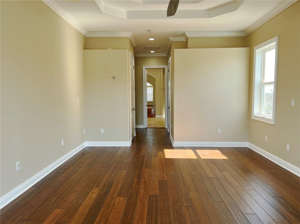 13737 VICTOR AVENUE — photo 47 of 84