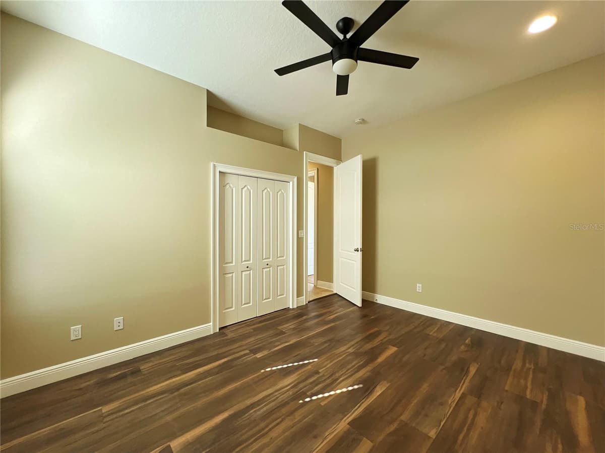 13737 VICTOR AVENUE — photo 40 of 84
