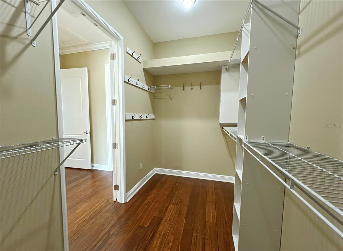 13737 VICTOR AVENUE — photo 50 of 84